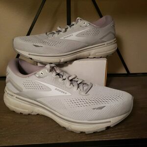 Size 10.5 - Brooks Ghost 15‎ Oyster White W